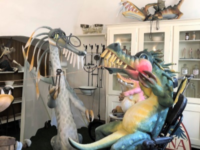 Skorodoktor Škubstoličkin, manuální dentista ze zemí východních