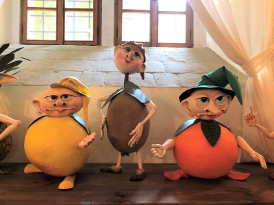 Grepák, Kivoň a Oranžák