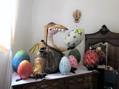 Porodní babice dračice Skořápnice